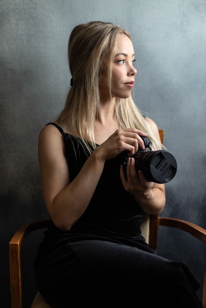 Headshots in Geelong by Vanessa Claire Photography